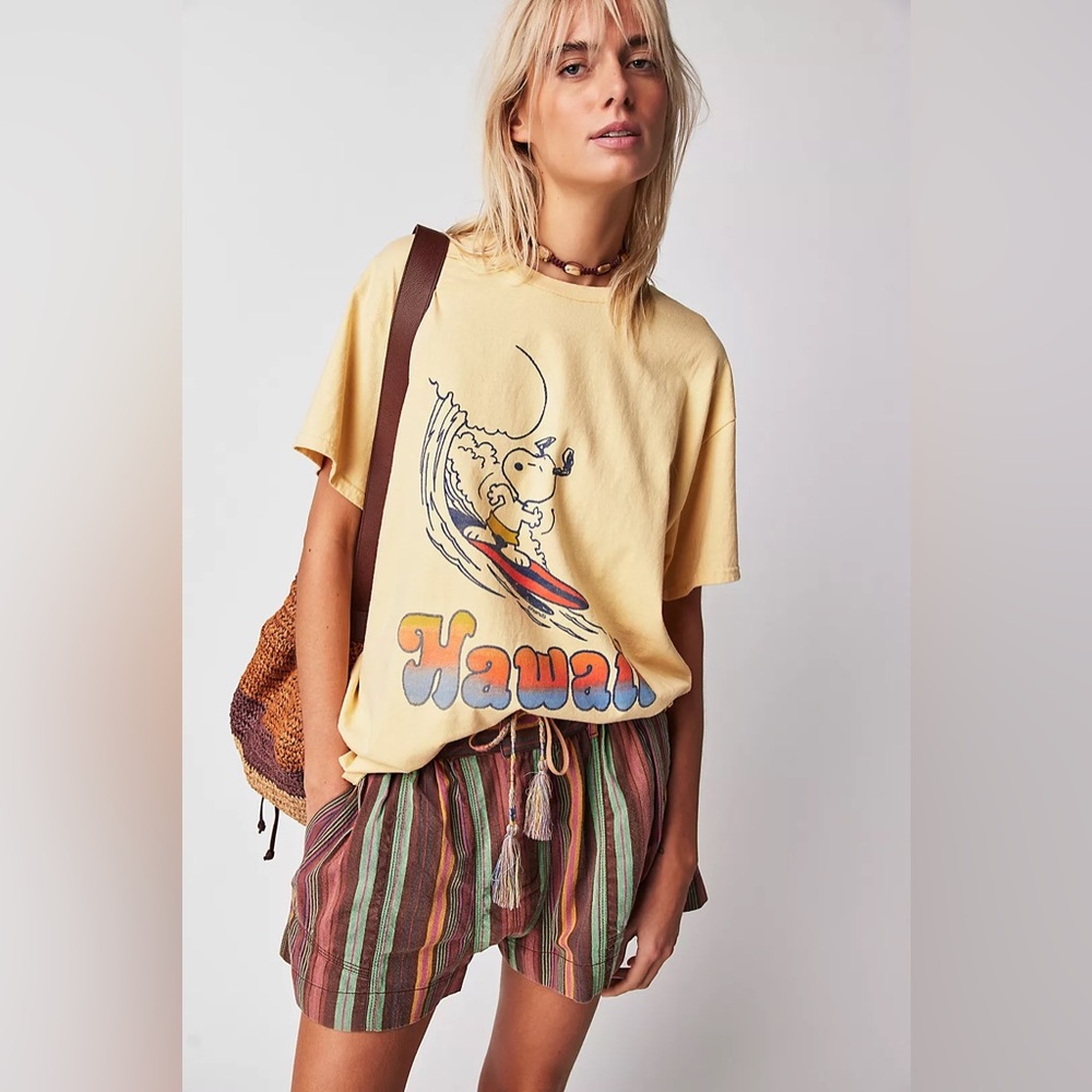 Junk Food Snoopy Hawaii Tee - size XL
